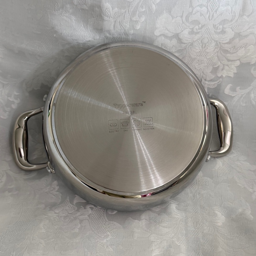 Tupperware Chef Series 4 qt Casserole, Stainless Steel (LAST one) - Picture 3 of 7